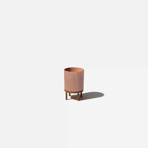 demi raised planter