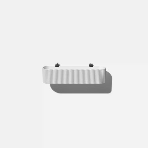 demi railing planter